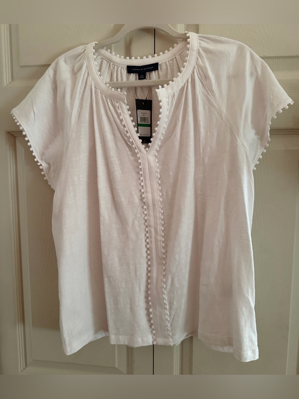Tommy Hilfiger White Pullover V-Neckline Top with Pretty Trim Detail -Size Large